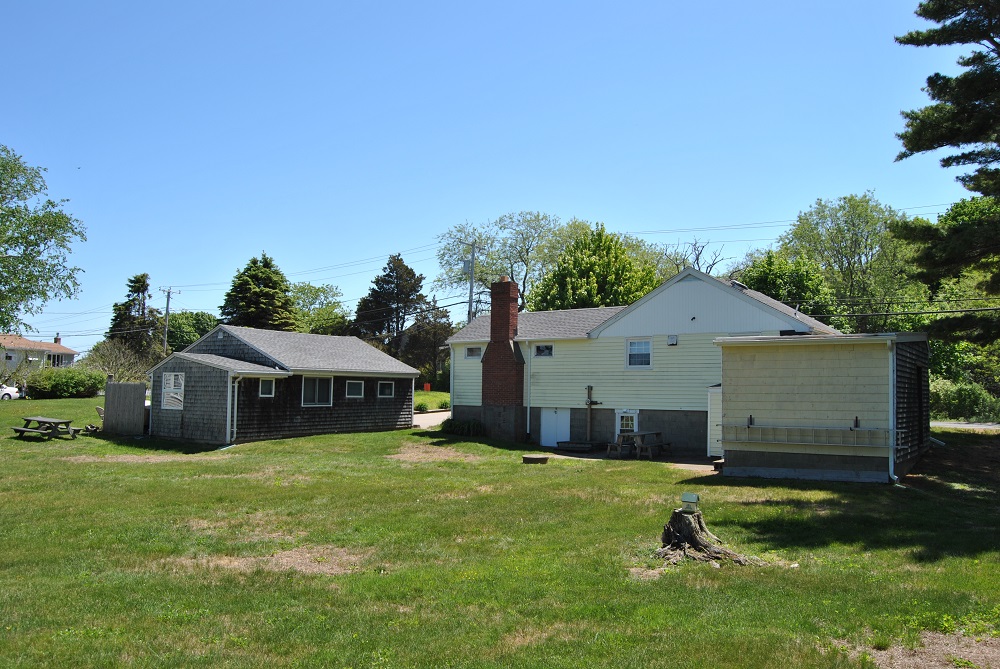 Snug Harbor Beach Rental 1 week left